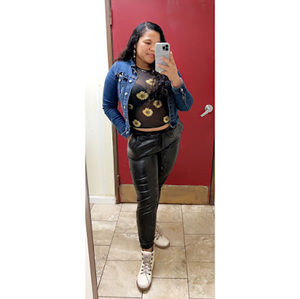 Meet your Posher, Marisol